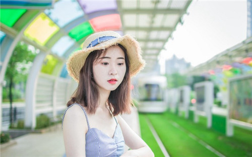 草莓丝瓜芭乐秋葵榴莲香草最新版
