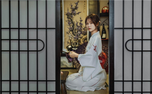 丝瓜草莓幸福宝污深夜释放自己ios免费版