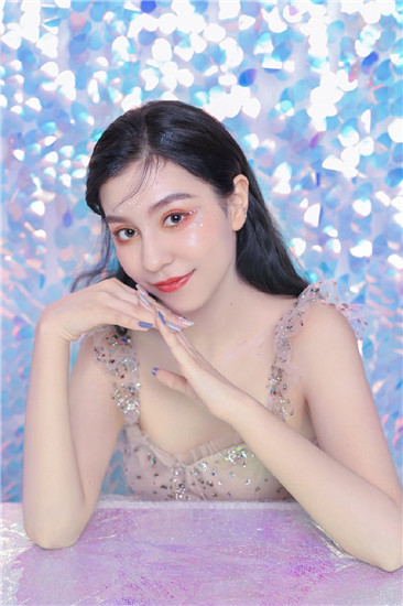 草莓秋葵菠萝蜜黄瓜丝瓜绿巨人无限看