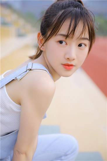 香蕉榴莲秋葵茄子草莓丝瓜