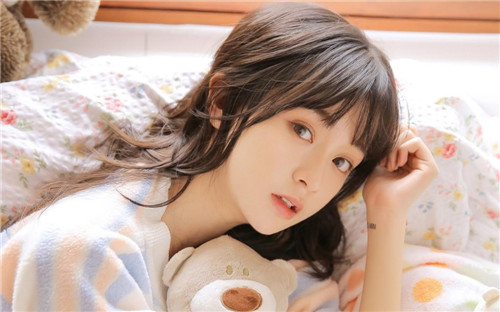 草莓丝瓜香蕉向日葵榴莲18岁视频