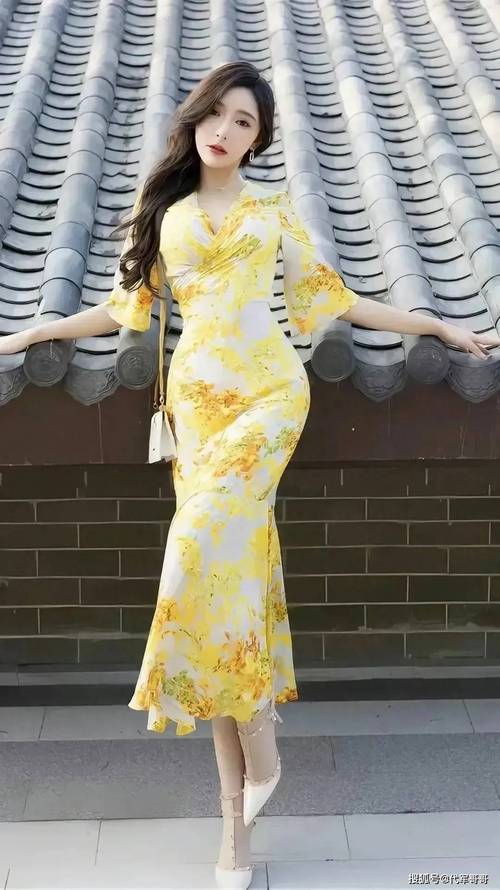 电影极品嫩模的服务在线播放