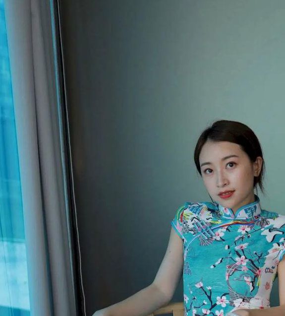 精品丝袜综合区旗袍