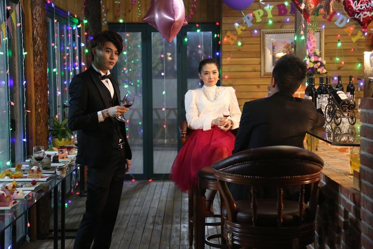 富二代电影免费完整版