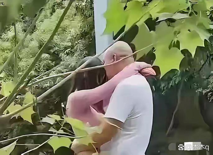 大尺度视频男女野外