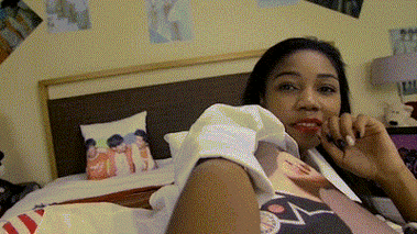 美女猜拳脱脱夜间污小视频