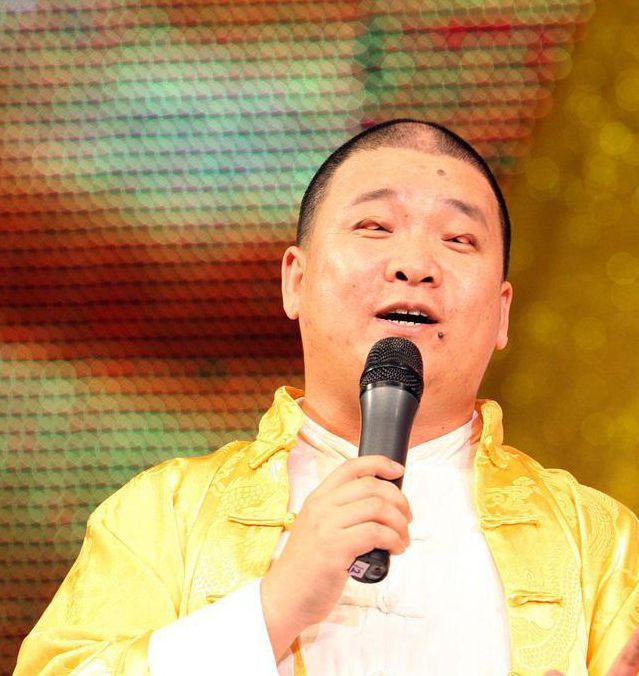 孙小宝二人转下载