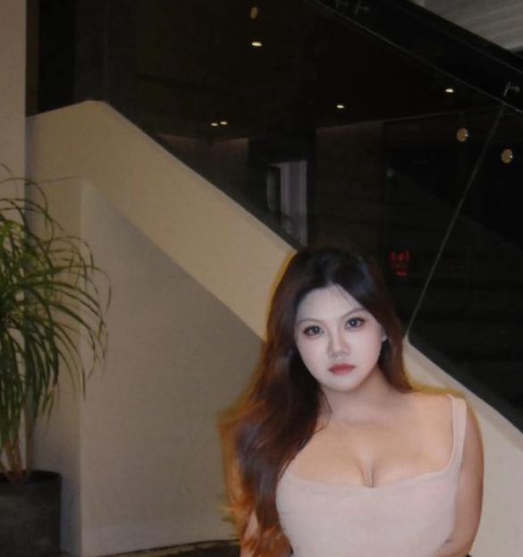 无遮挡辣妞范1000部免费天堂