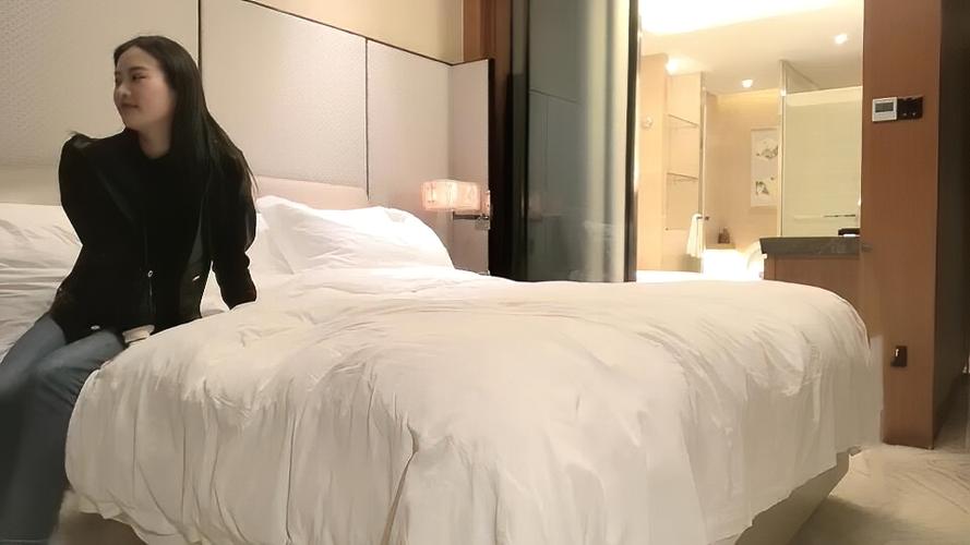 午夜探花TP在线观看