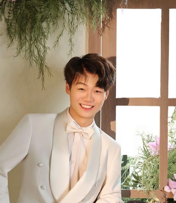 仙踪林19岁八零婚纱摄影工作室