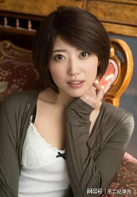 精品人妻无码专区在线视频