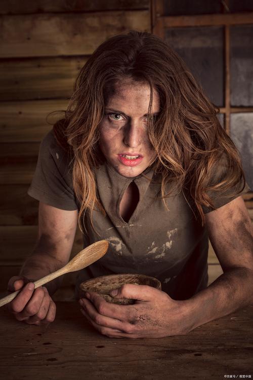 饥饿的女人中文版