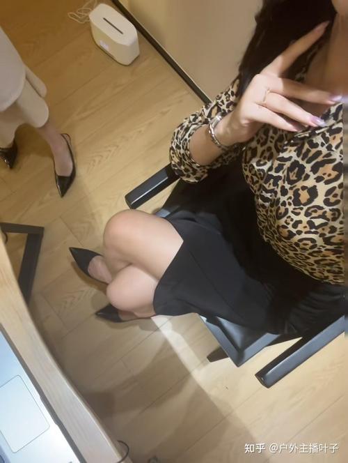 户外主播叶子被打