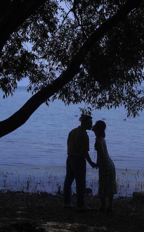 两个人的视频免费HD完整