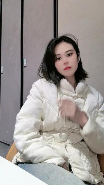 安丘瓷砖女视频4分55秒视频