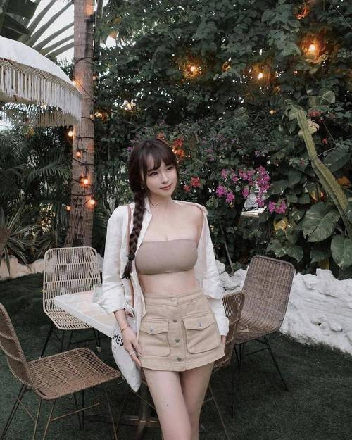 饥渴寂寞人妻免费视频