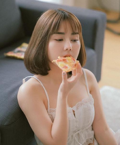 芭乐 向日葵 小猪 鸭脖 丝瓜