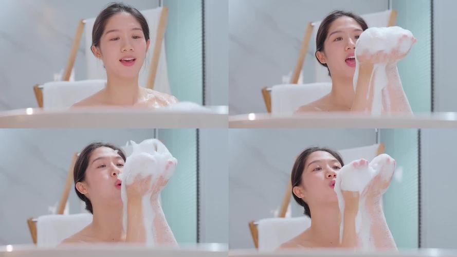 美女直播浴室洗澡