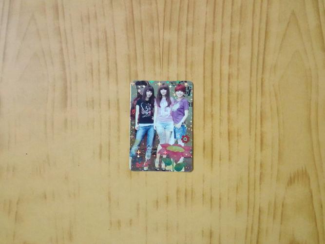 中日韩一卡二卡三卡四轻轻一点