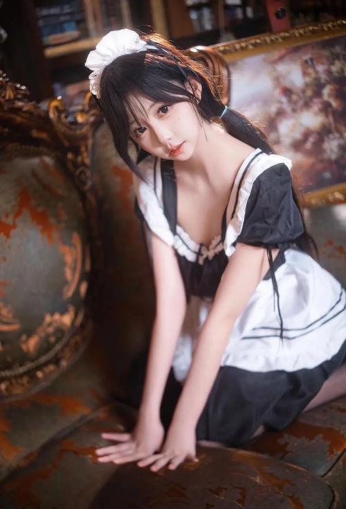 女仆装被啪在线观看视频