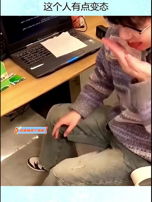 中国美女深喉呕吐