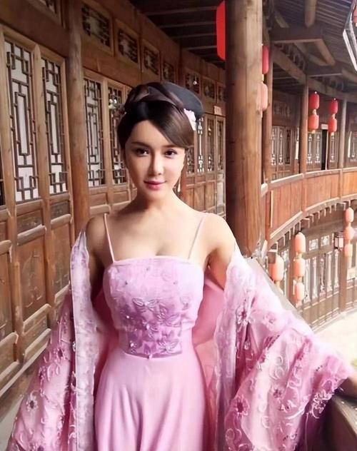 新金瓶龚玥菲完整版