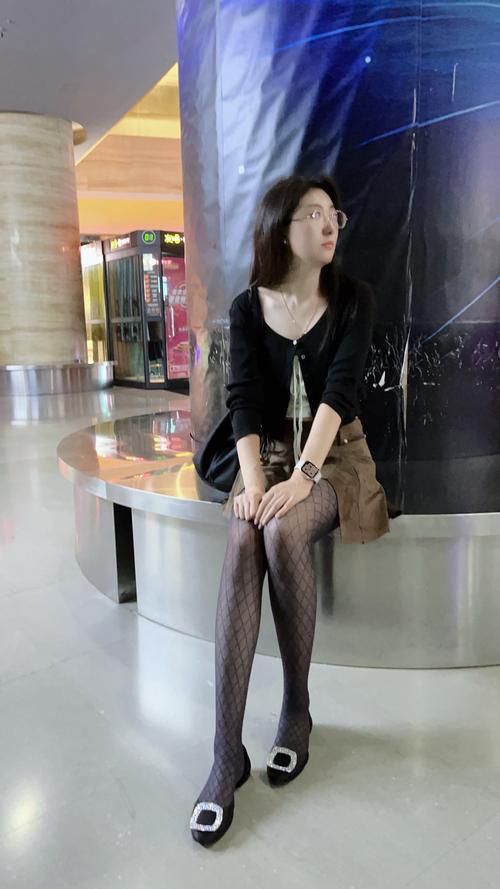 国产爱丝袜的Vivian在线观看