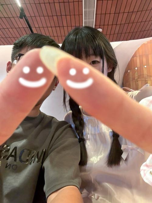 国产情侣真实露脸在线