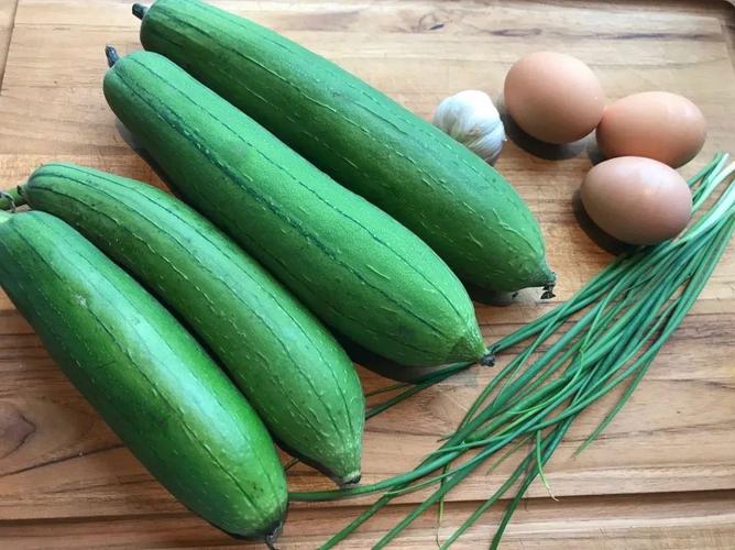 香蕉樱桃丝瓜草莓绿巨人