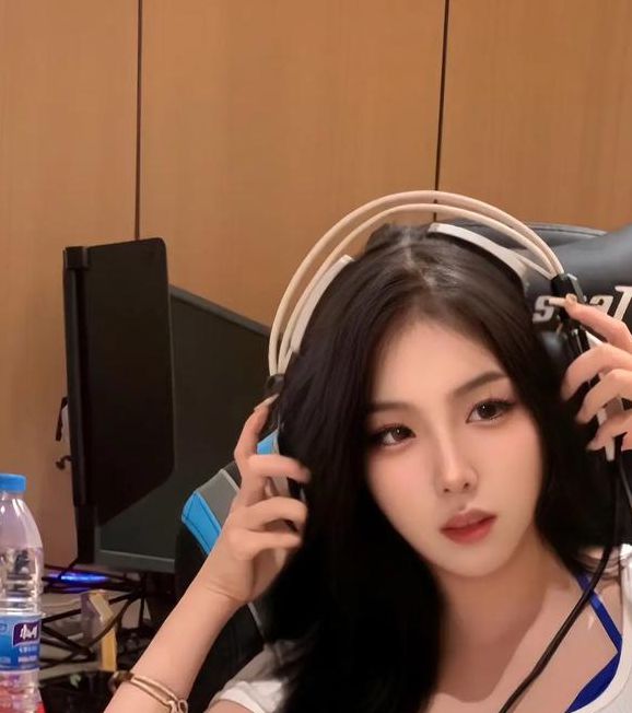 鸭脖视频向日葵视频