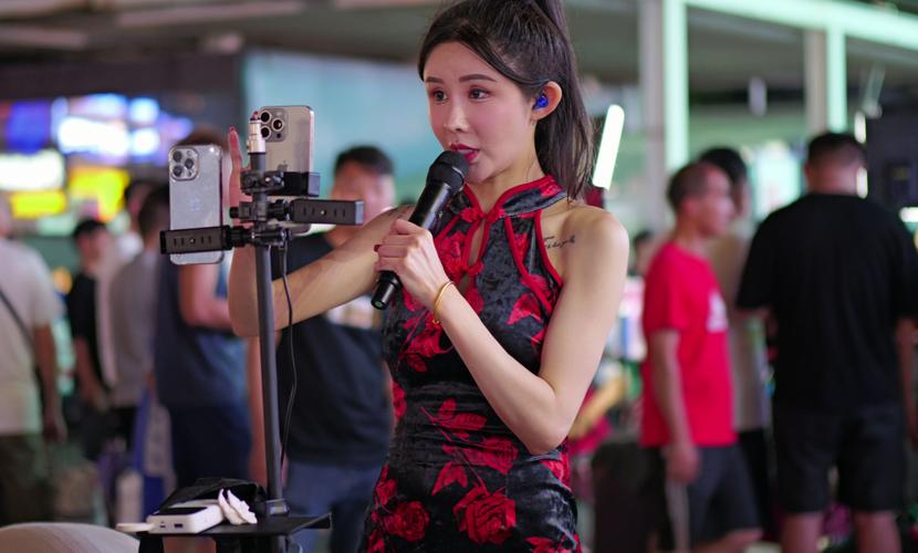 户外女主播直播视频