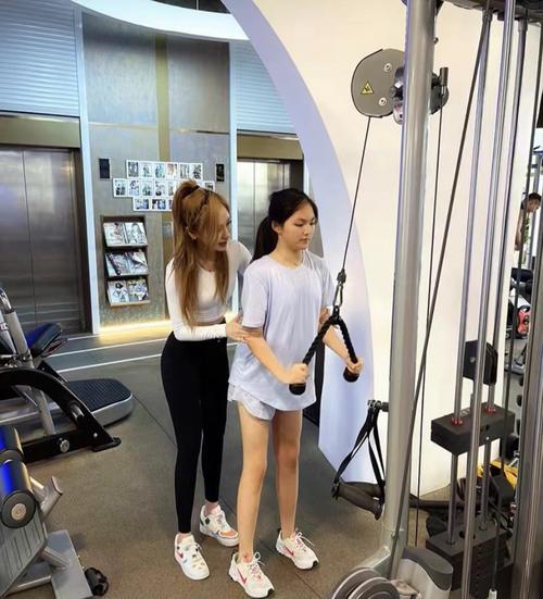 仙踪林19岁大陆RAPPER潮水