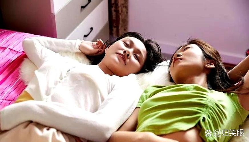 被窝里成年视频在线观看