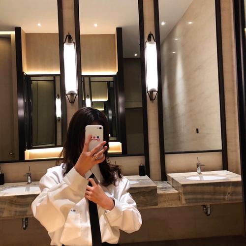 一卡2卡3卡4卡乱码欧洲精品版