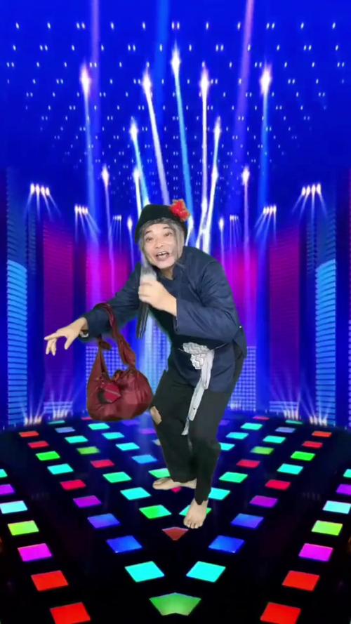 老太太视频rapper