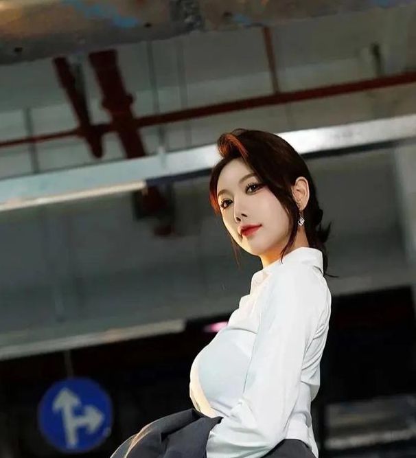 国产超短裙丝袜在线观看