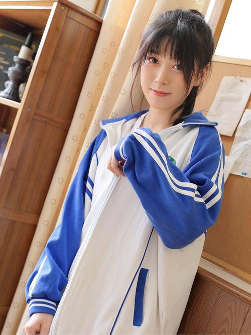 校服学生视频在线观看