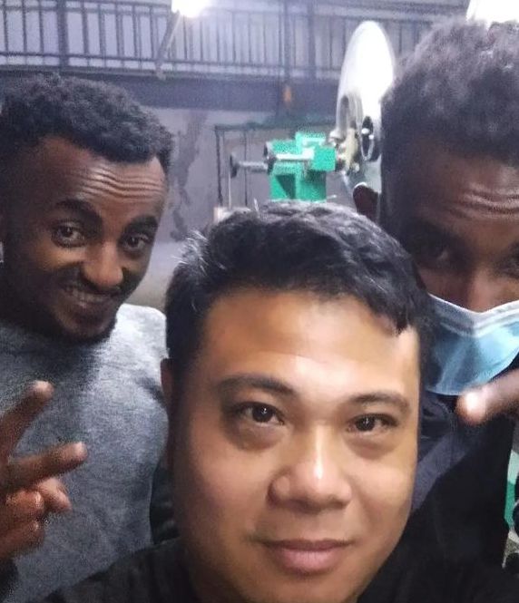 非洲人和和人配人视频