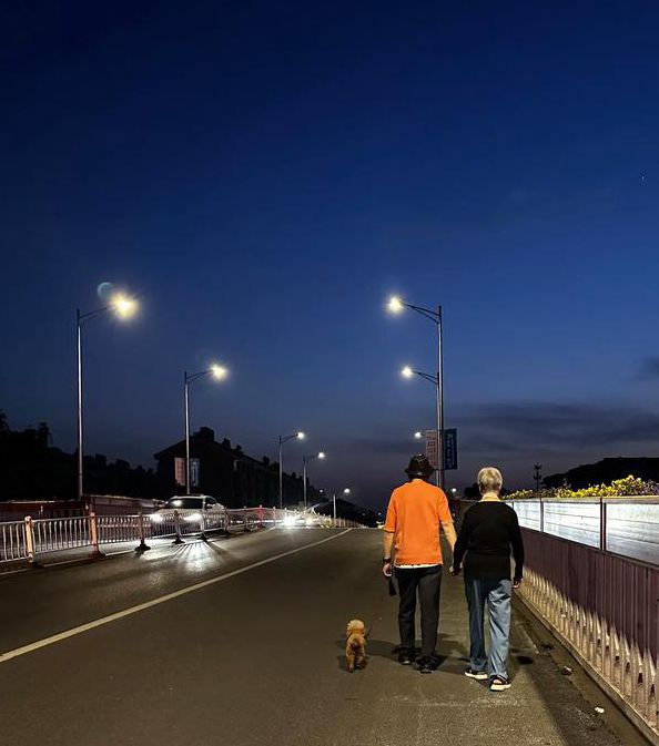 晚上两个人一起看的视频