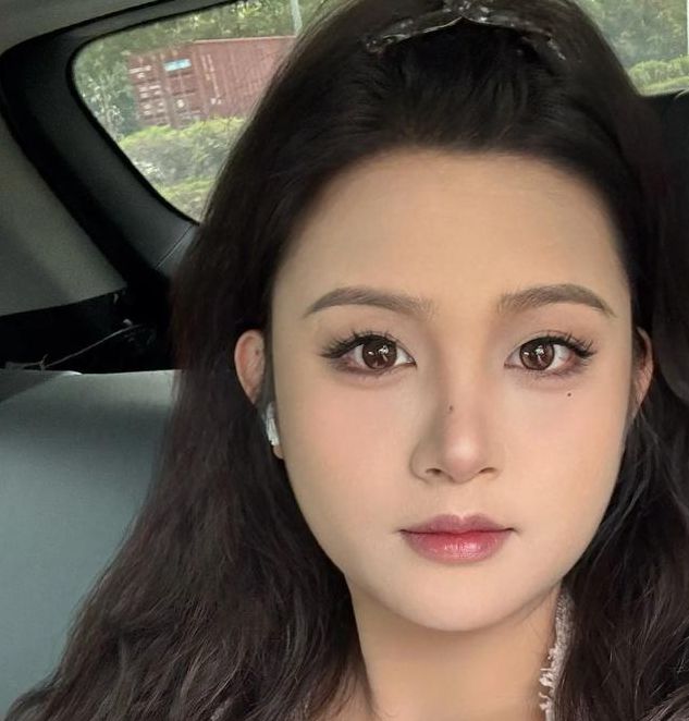 成版抖音富二代f2d