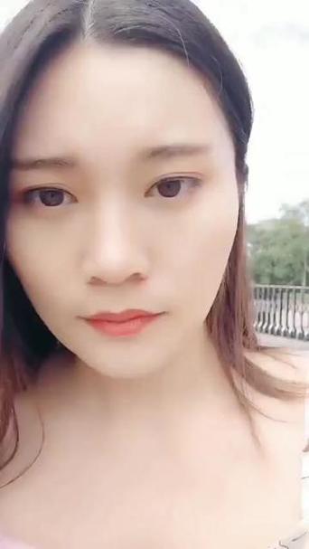 网红刘婷户外直播