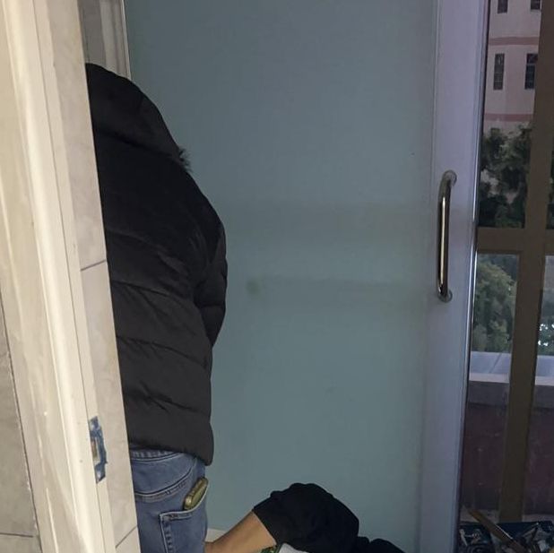 按在桌子上糟践的视频