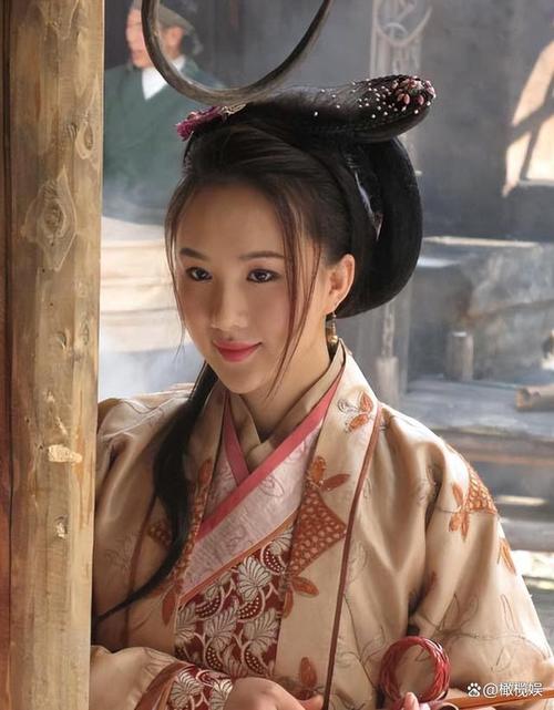 新版水浒传潘金莲