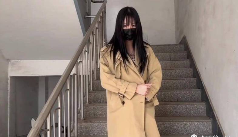 网红冯珊珊公园任务视频