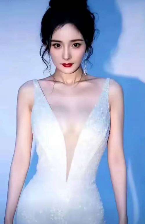 杨幂女星事业线