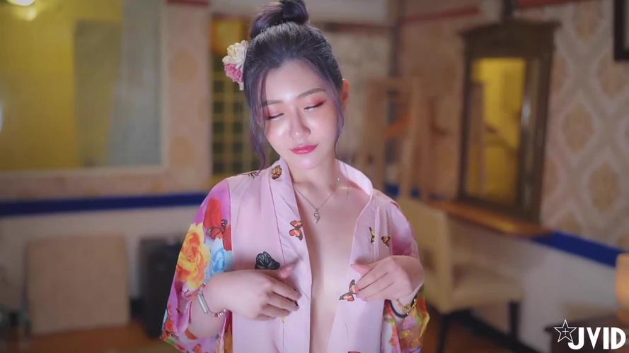 亚洲欧美中文在线一区