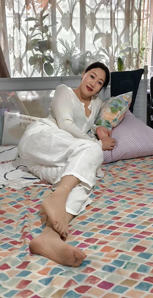 老熟女亲自上阵泻火视频