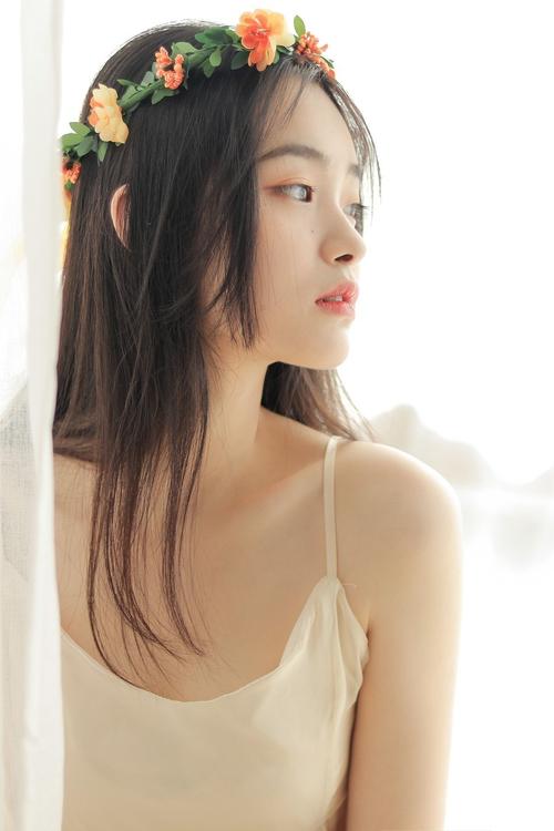 幸福宝草莓榴莲深夜释放自己免费最新版