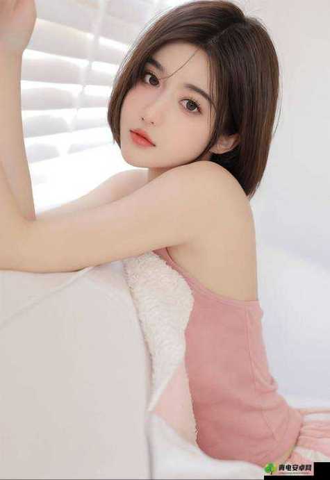粉嫩虎白美女视频